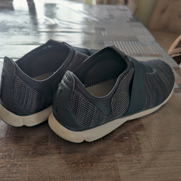 Geox Sneaker - Picture 3 of 3